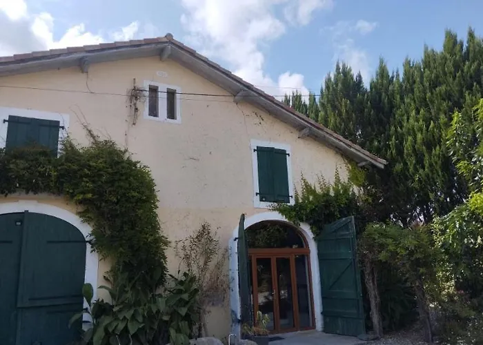 Semesterbostad Pedelucq *