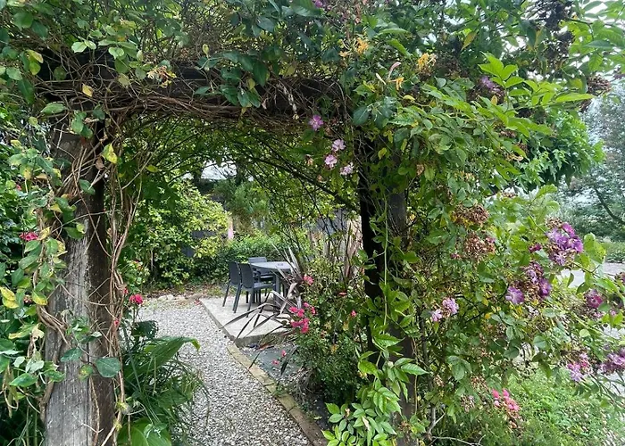 Semesterbostad Pedelucq Pouillon